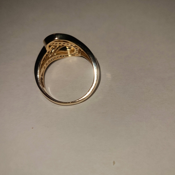 Ring - Picture 2 of 2